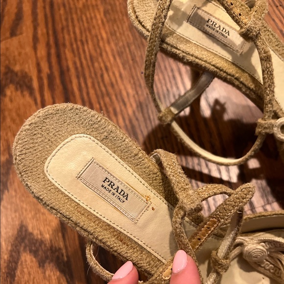 Prada kitten heels - Picture 2 of 5